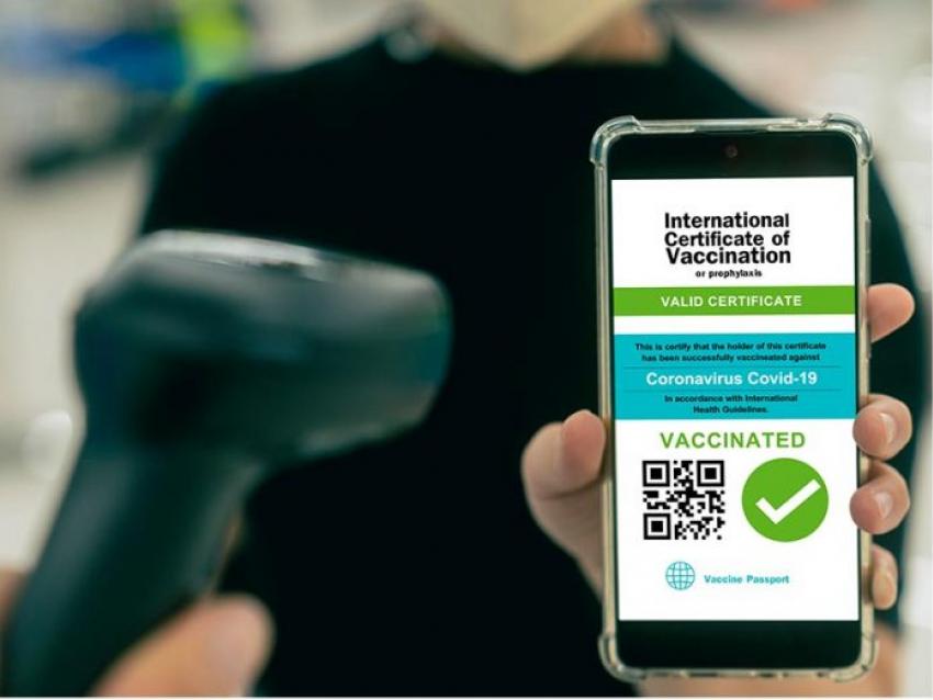 Andalucia extends the Covid passport and use of masks