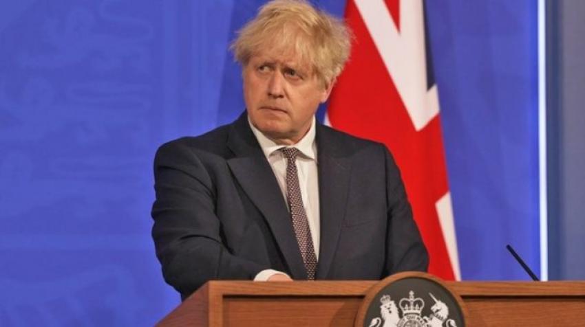 Boris Johnson triggers emergency Cabinet meeting over Covid fears